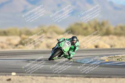 media/Dec-07-2025-CVMA (Sun) [[3e7d2de5dc]]/Race 18-Formula Twins-Formula 40 UL/